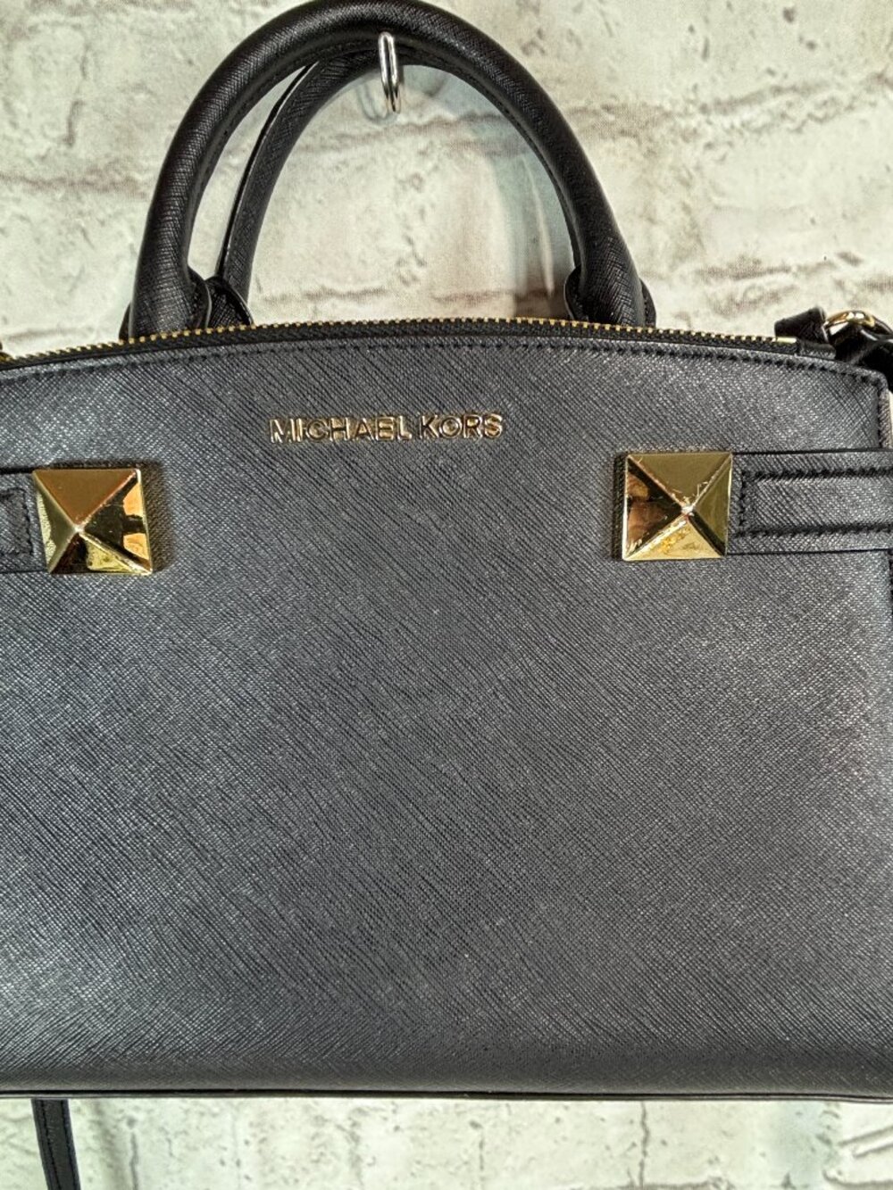 Michael Kors Karla Medium E/W Satchel in black Saffiano leather with gold-tone